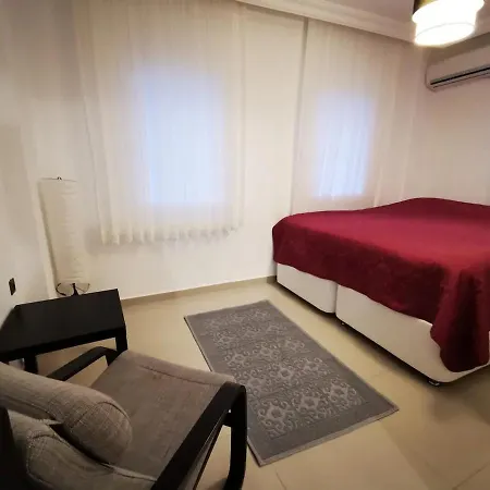 Semesterbostad Bitez Bahce Icerisinde Huzur Rahat Konfor *